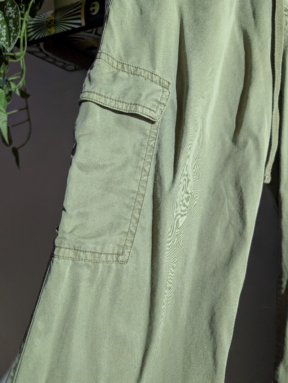 Social Standard By Sanctuary Green Flowy Cargo Pants - Small - Picture 4 of 6